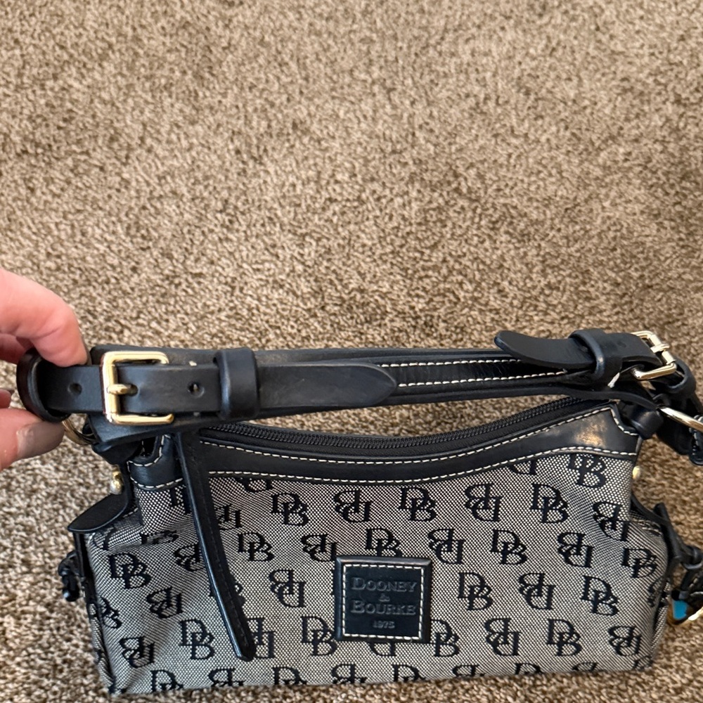 Dooney & Bourke Monogram Black and Gray Wristlet - Picture 5 of 9